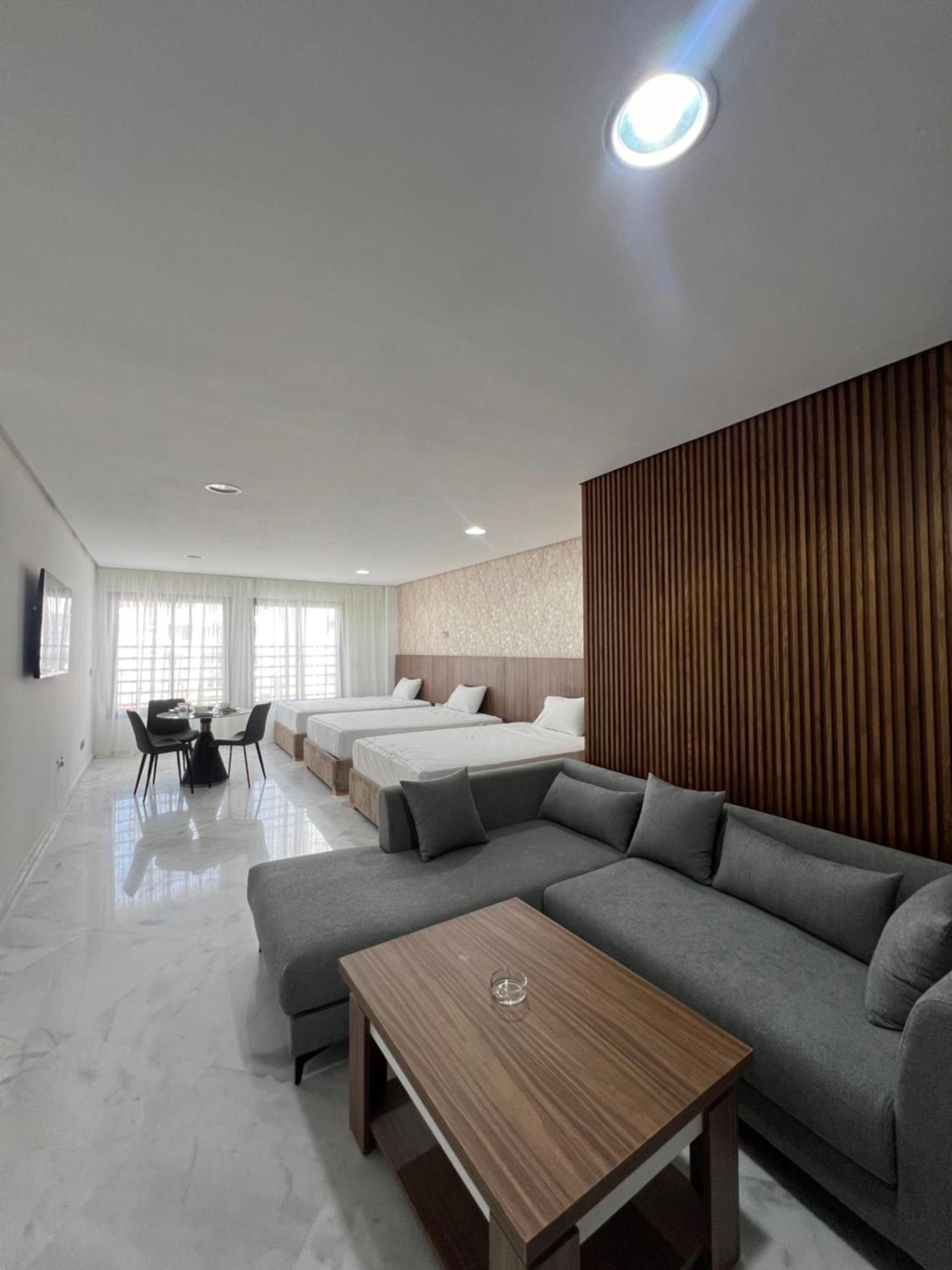 Luxury Apartment Charf Exterior photo